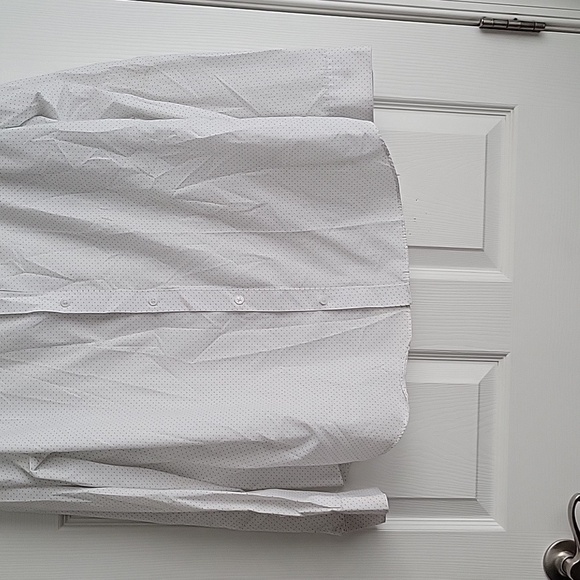 H&M Slim Fit Men's Button Up Long Sleeve Shirt - Picture 2 of 13